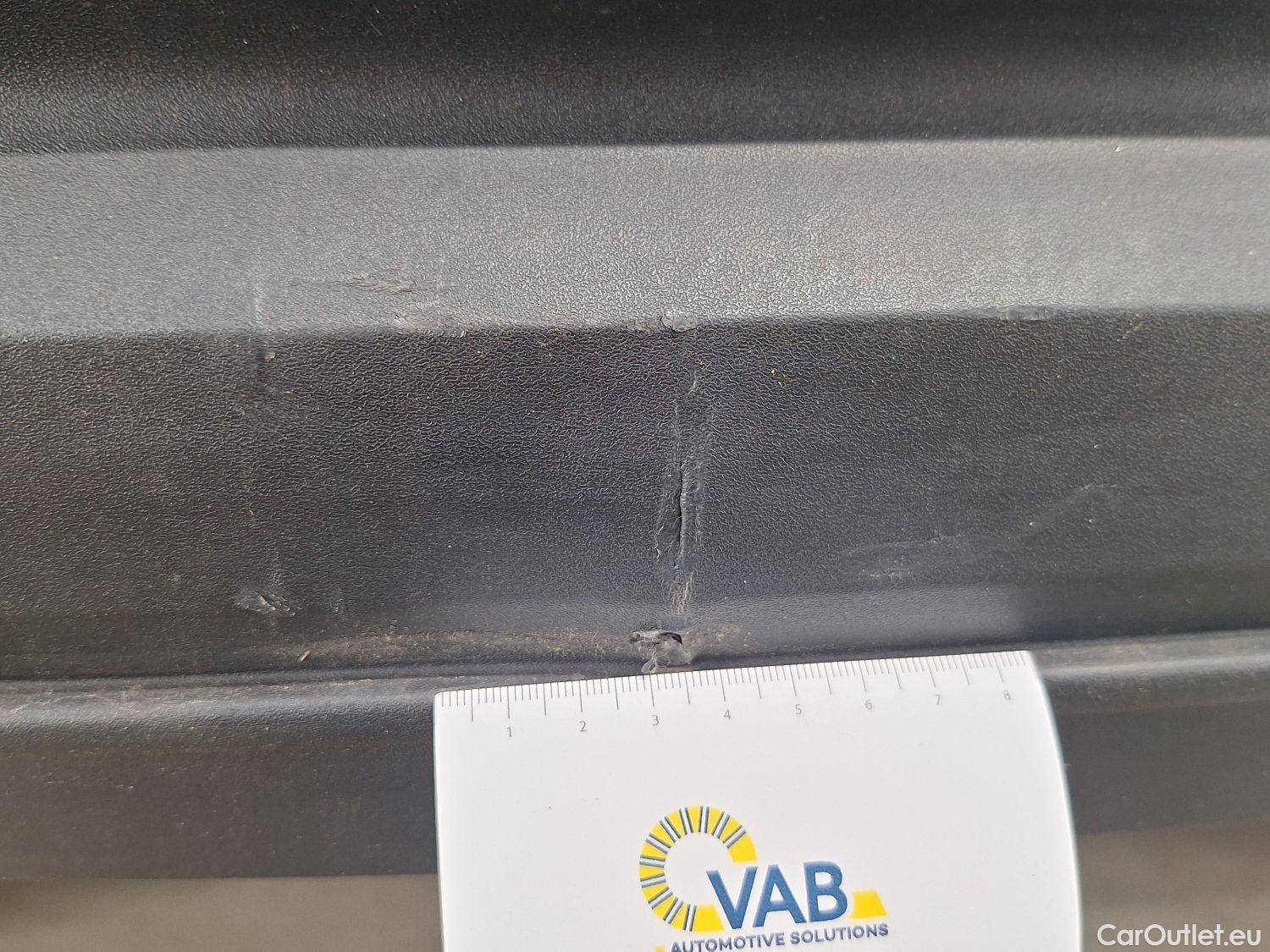  Audi  Q3 Audi,  '18, Audi  35 TDI S Tronic Business Edition 5d #8