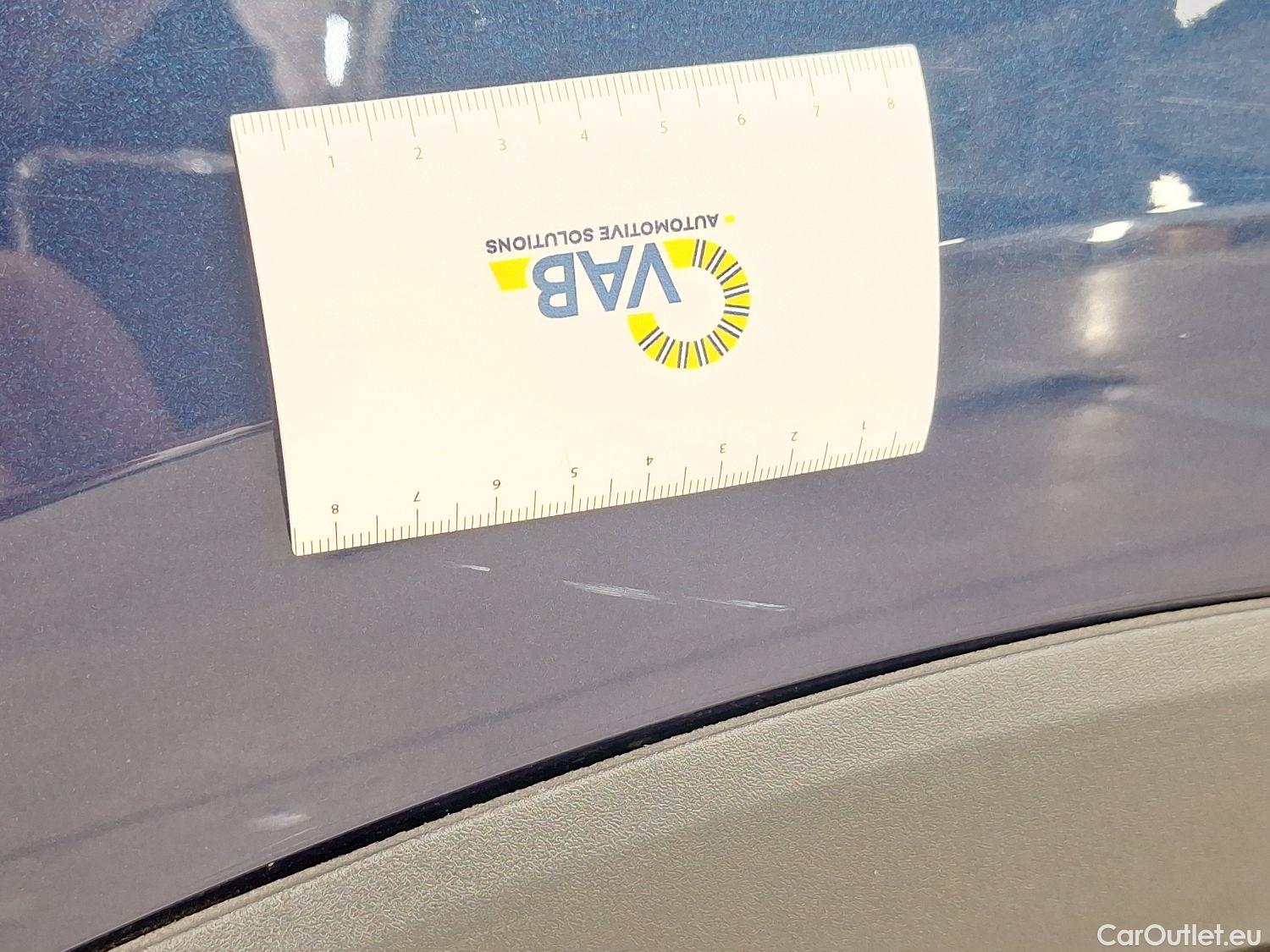  Audi  Q3 Audi,  '18, Audi  35 TDI S Tronic Business Edition 5d #34