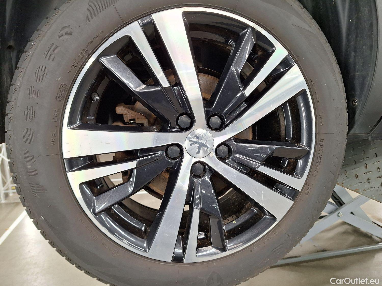  Peugeot  5008 Peugeot,  '16, Peugeot  1.2 PureTech 96kW S&S EAT8 Allure 5d #4