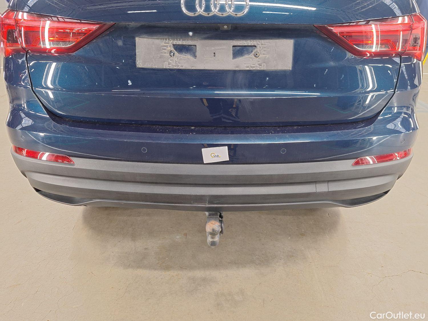  Audi  Q3 Audi,  '18, Audi  35 TDI S Tronic Business Edition 5d #7