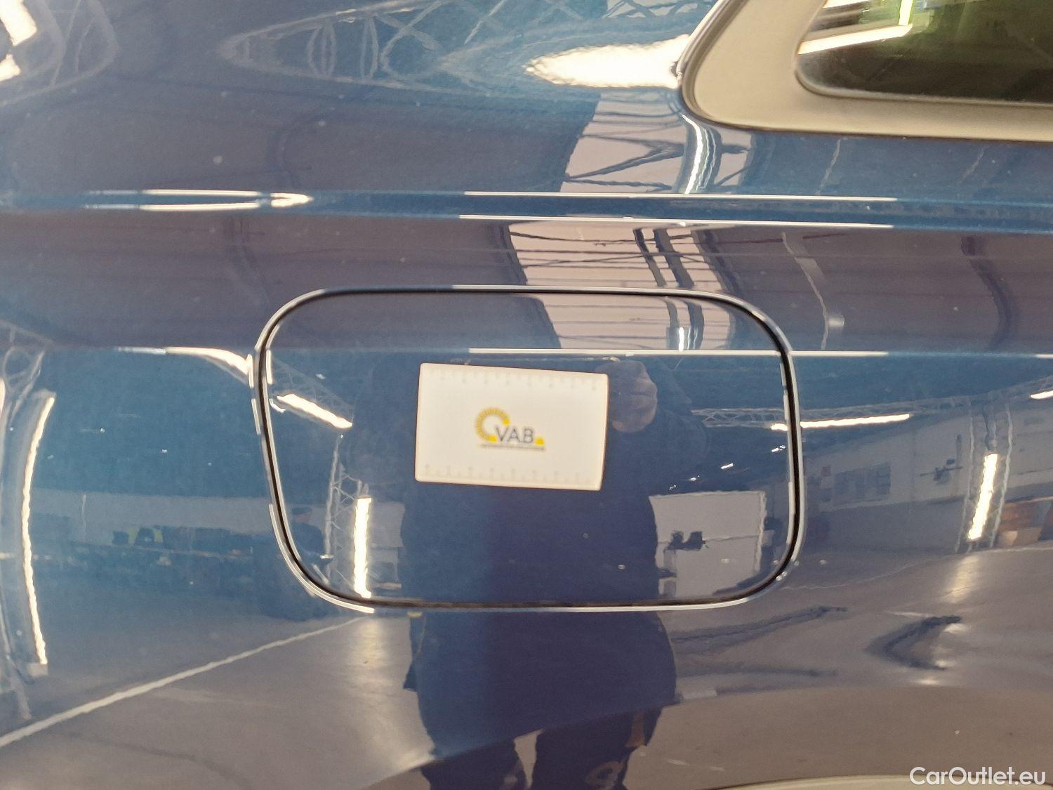  Audi  Q3 Audi,  '18, Audi  35 TDI S Tronic Business Edition 5d #29