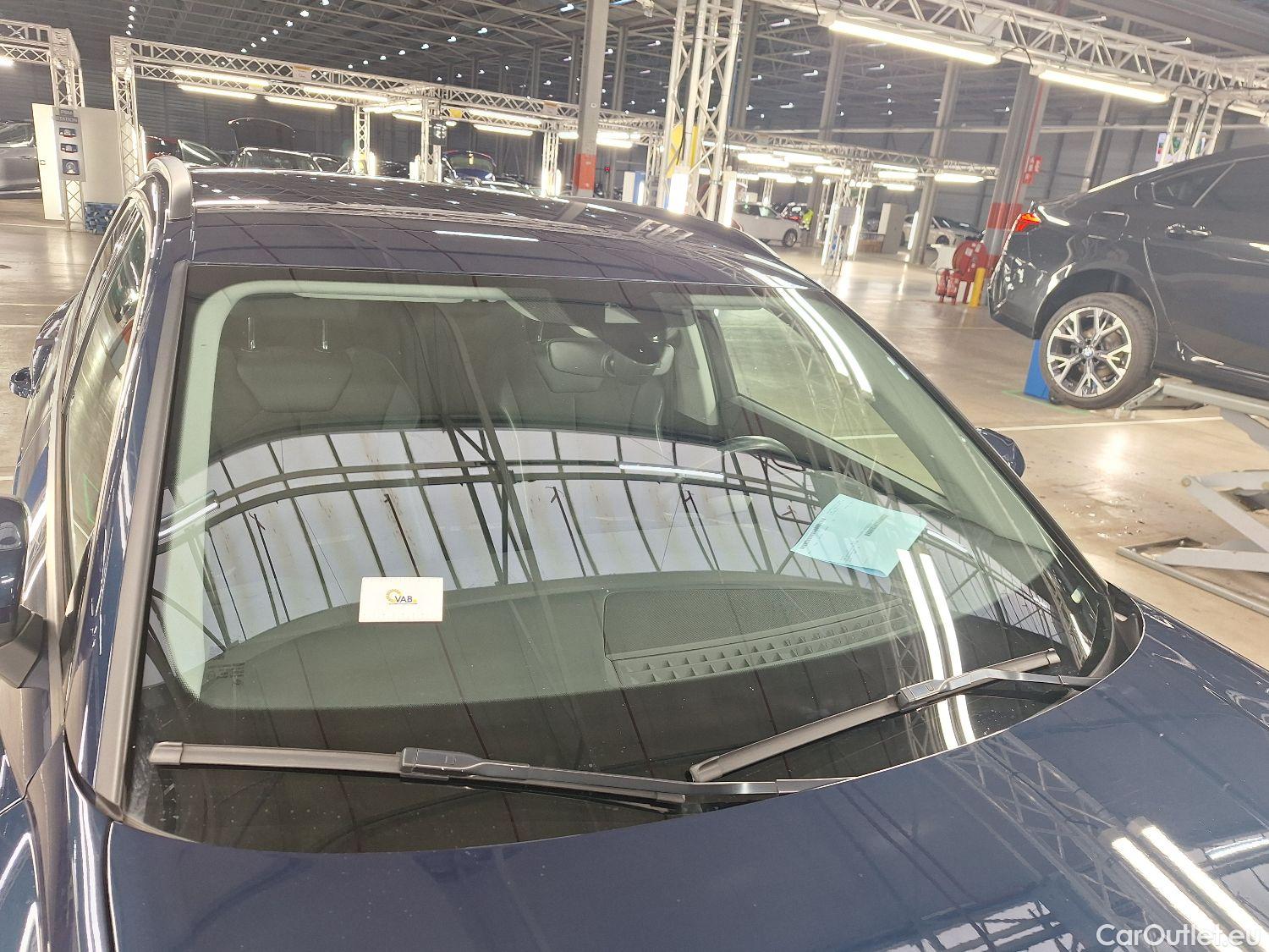  Audi  Q3 Audi,  '18, Audi  35 TDI S Tronic Business Edition 5d #44