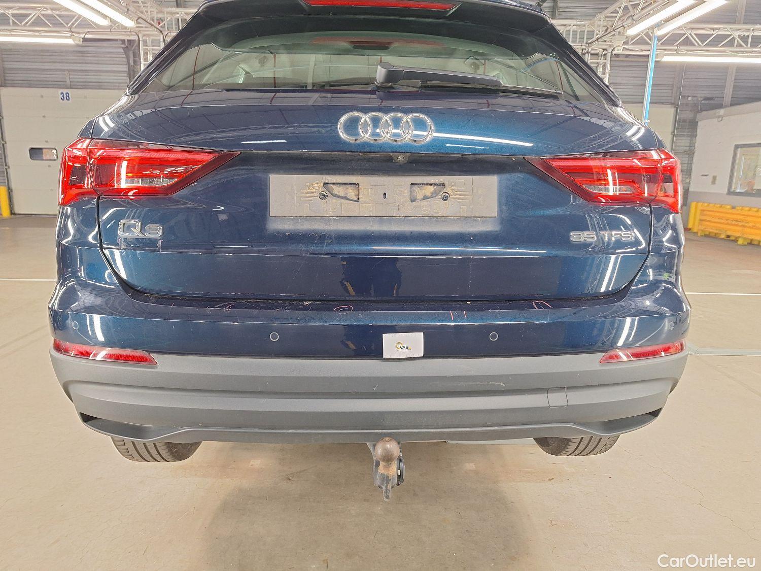  Audi  Q3 Audi,  '18, Audi  35 TFSI S tronic 5d #42
