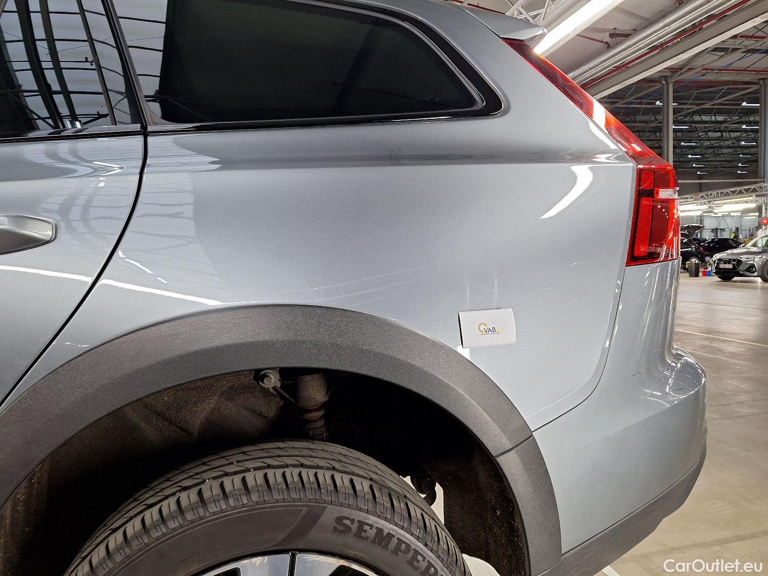  Volvo  V60 Volvo,  '18, Volvo  Cross Country B4 4x4 Geartronic Cross Co #45