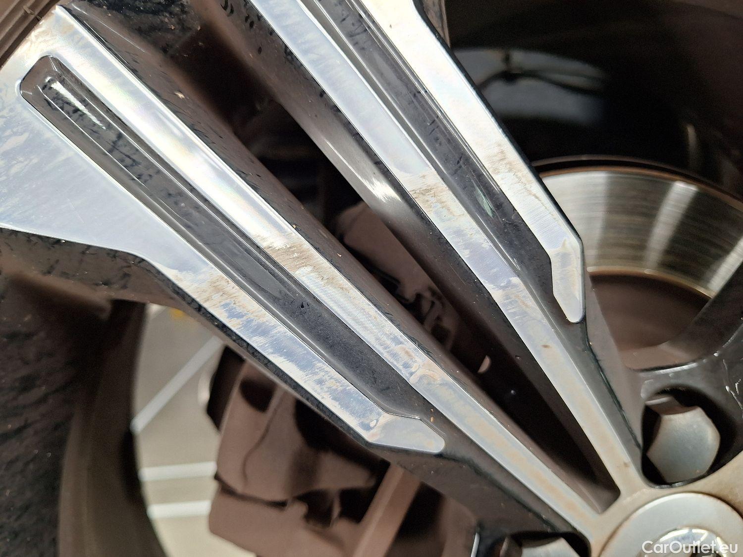  Volvo  XC 40 Volvo, XC40 '17 PHEV, Volvo XC40 T4 Recharge Geartronic Inscription 5d #5