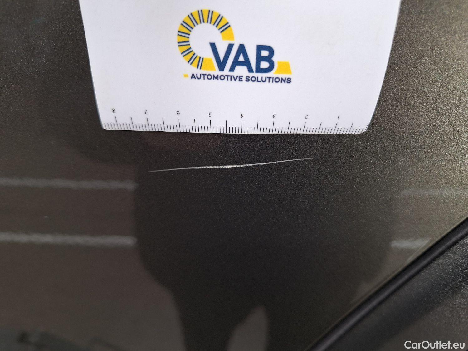  Peugeot  5008 Peugeot,  '16, Peugeot  1.2 PureTech 96kW S&S EAT8 Active 5d #24