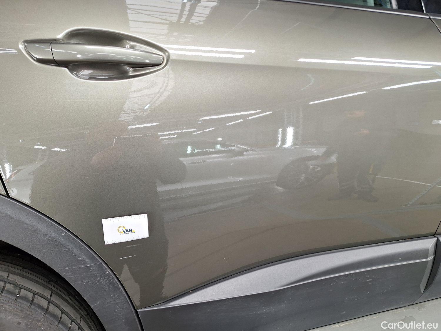  Peugeot  5008 Peugeot,  '16, Peugeot  1.2 PureTech 96kW S&S EAT8 Active 5d #18