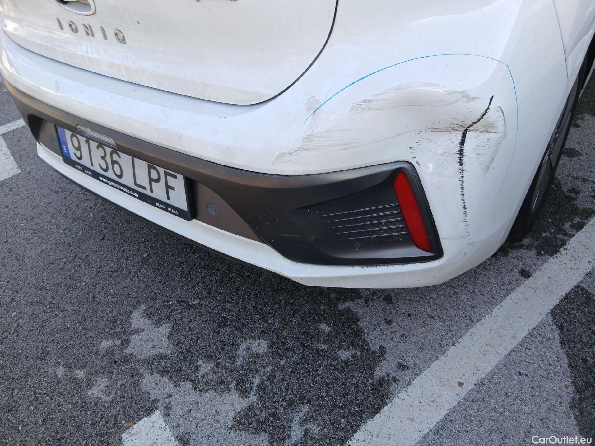  Hyundai   Ioniq HYUNDAI / 2019 / 5P / berlina con portón 1.6 GDI HEV Klass DCT #30