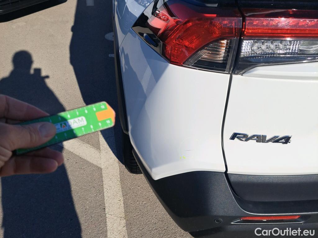  Toyota  RAV4 TOYOTA  / 2018 / 5P / todoterreno 2.5l 220H Business #9