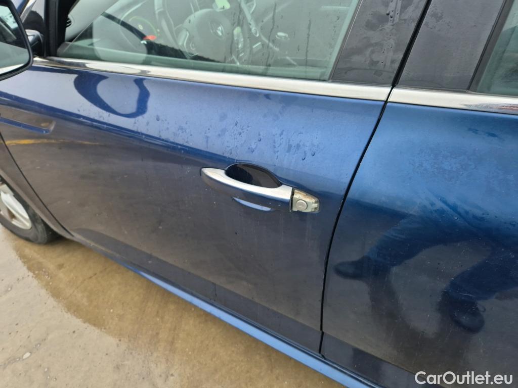  Renault  TALISMAN  RENAULT 5p 1G familiar S.T. Zen Energy dCi 96kW (130CV) #9