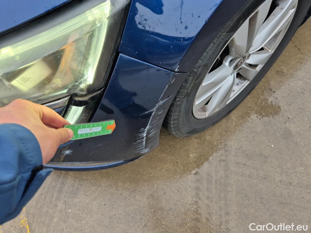  Renault  TALISMAN  RENAULT 5p 1G familiar S.T. Zen Energy dCi 96kW (130CV) #8