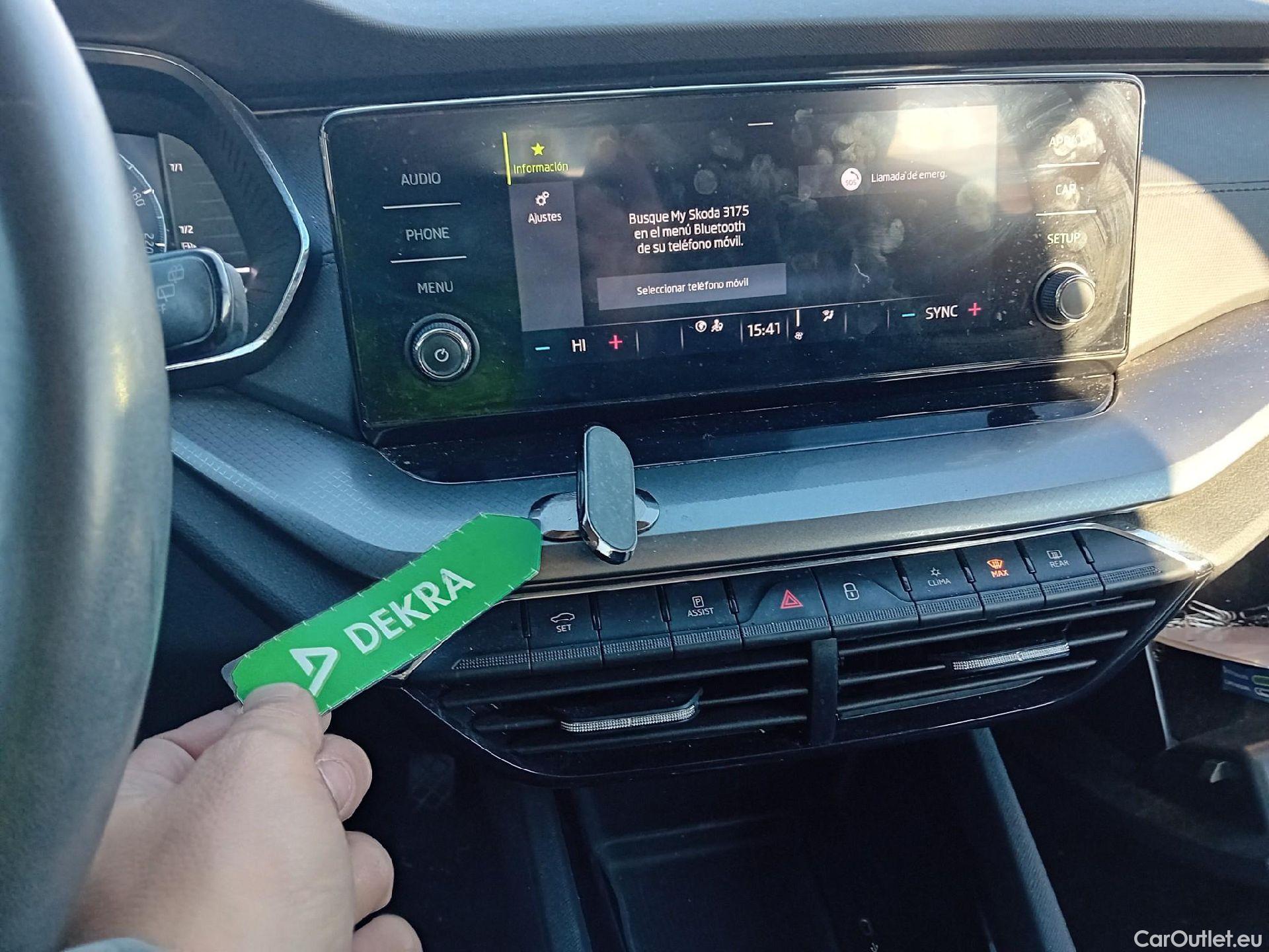  Skoda  Octavia SKODA  / 2020 / 5P / familiar Combi 1.0 TSI 81kW(110CV) DSG mHEV Ambi. #24