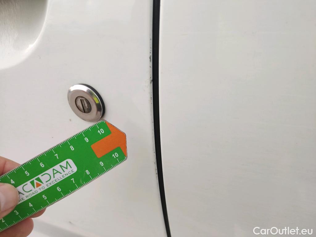  Dacia  Duster DACIA  / 2018 / 5P / todoterreno Comfort Blue dCi 85kW (115CV) 4X4 #14