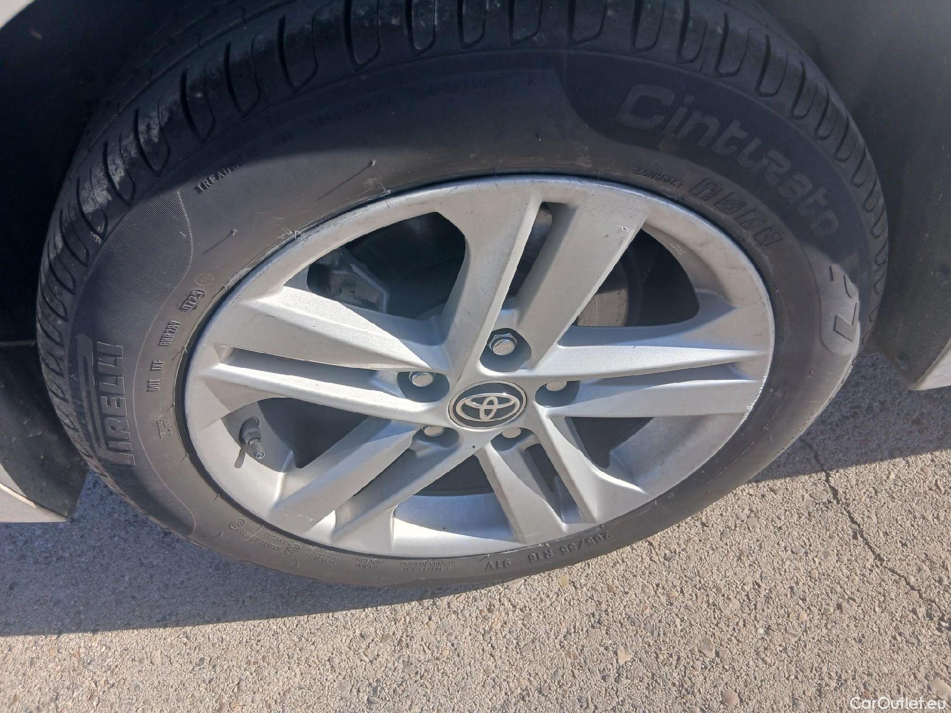  Toyota  Corolla TOYOTA  1.8 125H ACTIVE TECH E-CVT (AC3) #18