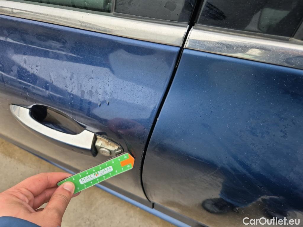  Renault  TALISMAN  RENAULT 5p 1G familiar S.T. Zen Energy dCi 96kW (130CV) #18