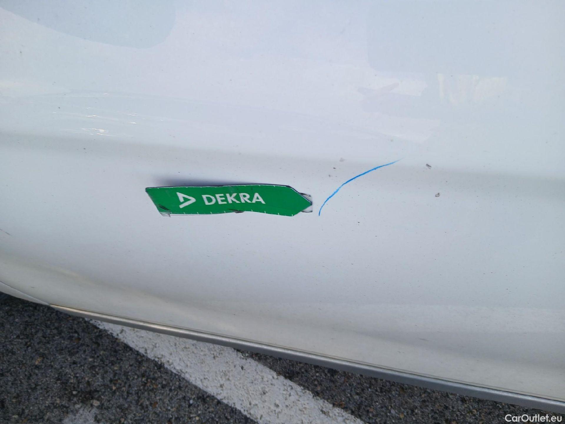  Hyundai   Ioniq HYUNDAI / 2019 / 5P / berlina con portón 1.6 GDI HEV Klass DCT #18