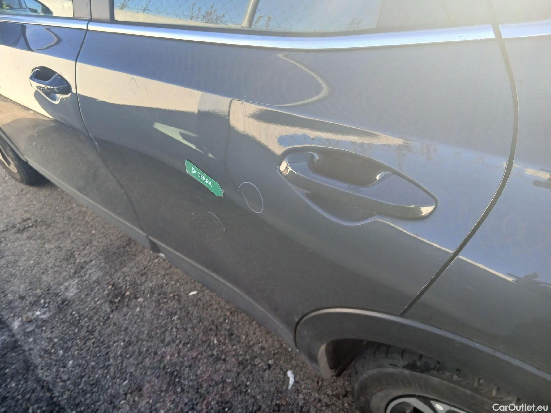  KIA  XCeed KIA  1.6 GDi PHEV 104kW (141CV) eDrive (AC) #26