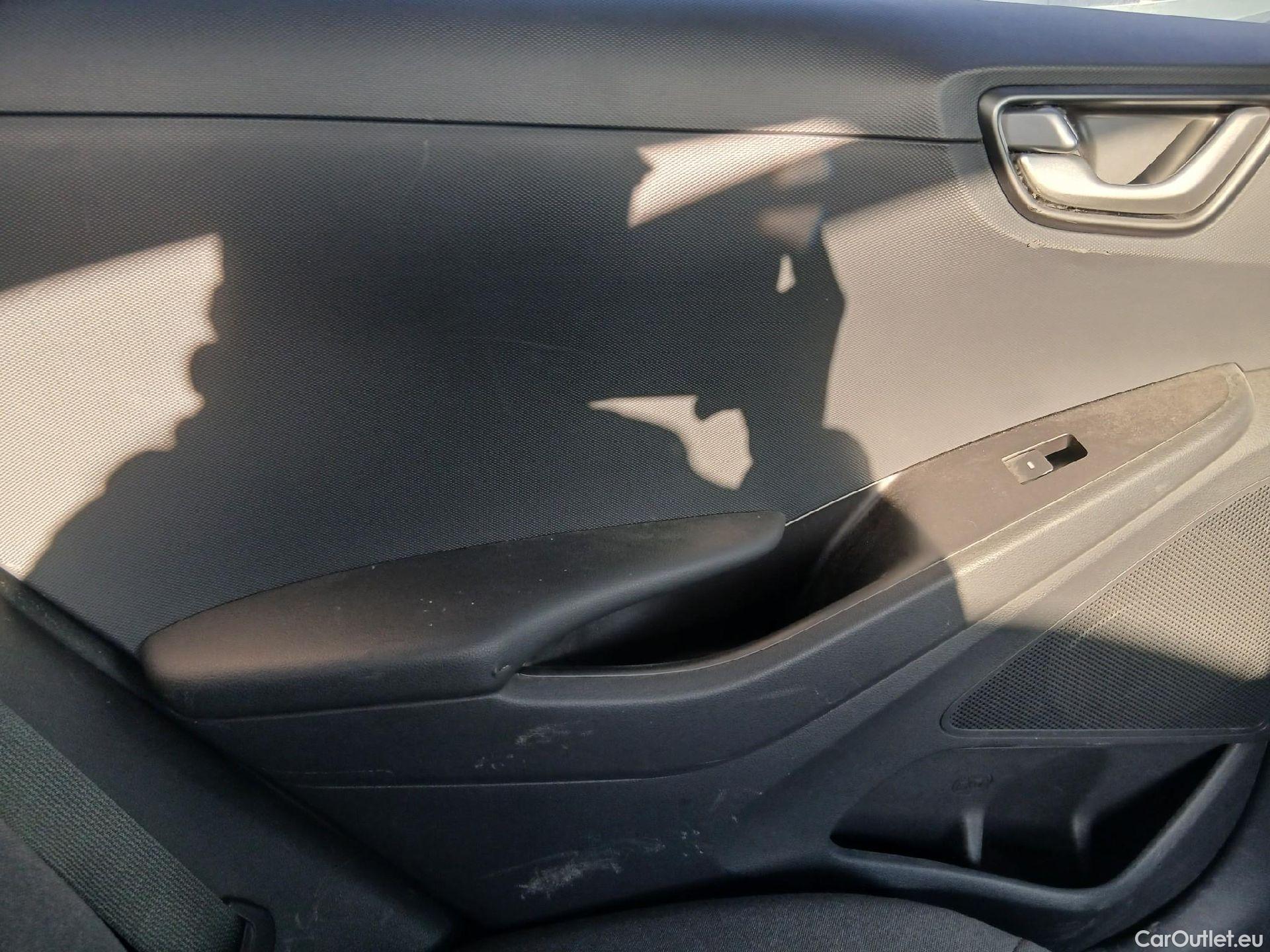  Hyundai   Ioniq HYUNDAI / 2019 / 5P / berlina con portón 1.6 GDI HEV Klass DCT #41