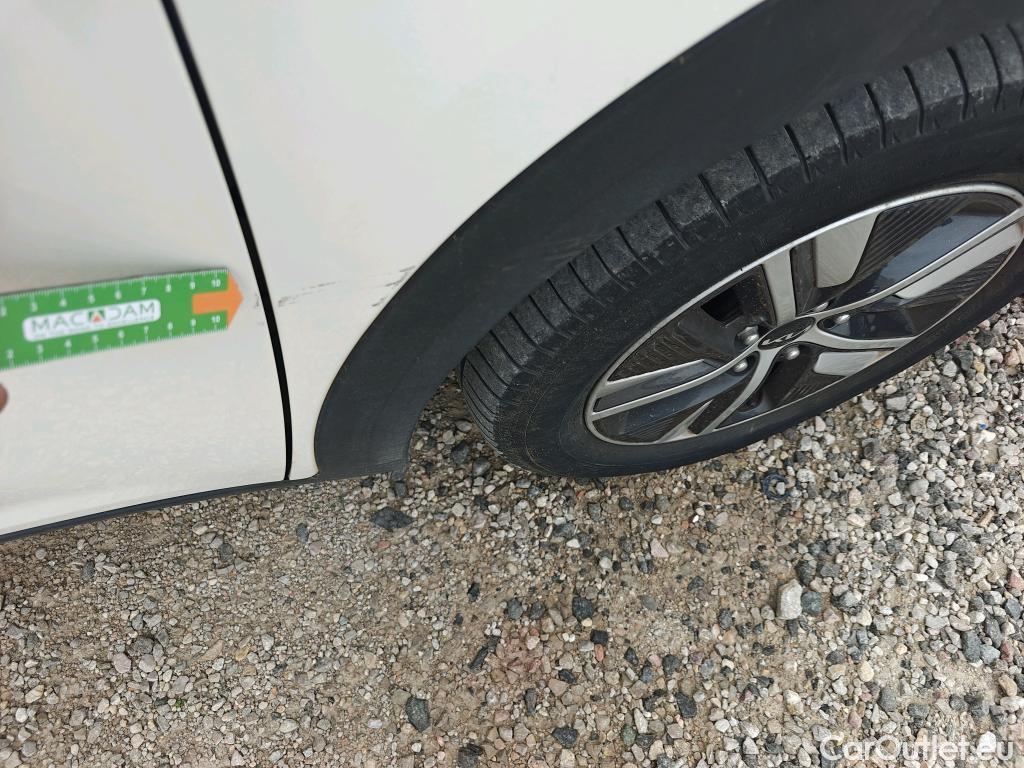  KIA  Niro KIA  / 2019 / 5P / crossover 1.6 GDi PHEV 104kW (141CV) Drive #4