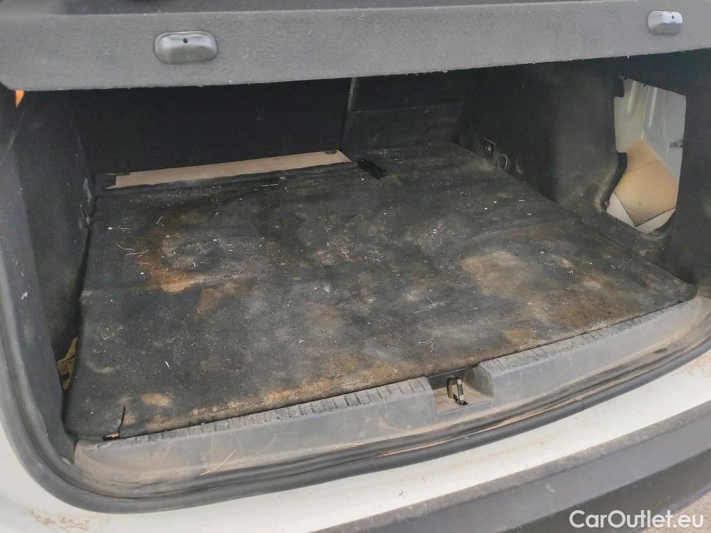  Dacia  Duster DACIA  / 2018 / 5P / todoterreno Comfort Blue dCi 85kW (115CV) 4X4 #19