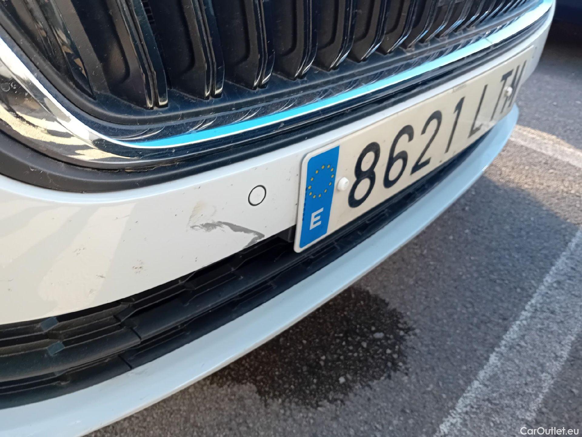  Skoda  Octavia SKODA  / 2020 / 5P / familiar Combi 1.0 TSI 81kW(110CV) DSG mHEV Ambi. #3