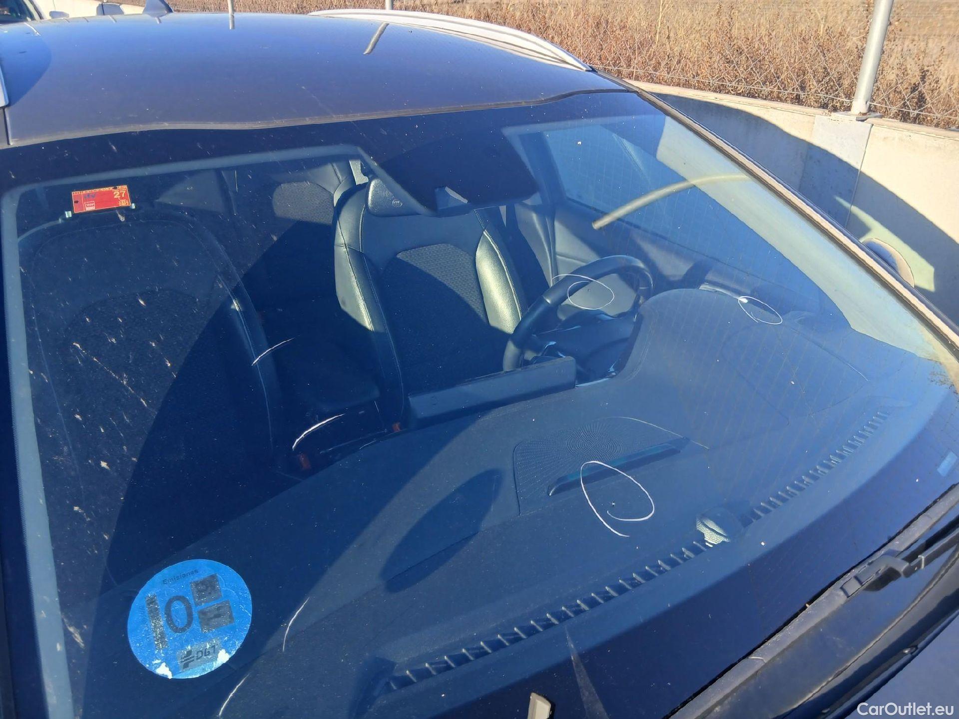  KIA  XCeed KIA  1.6 GDi PHEV 104kW (141CV) eDrive (AC) #4