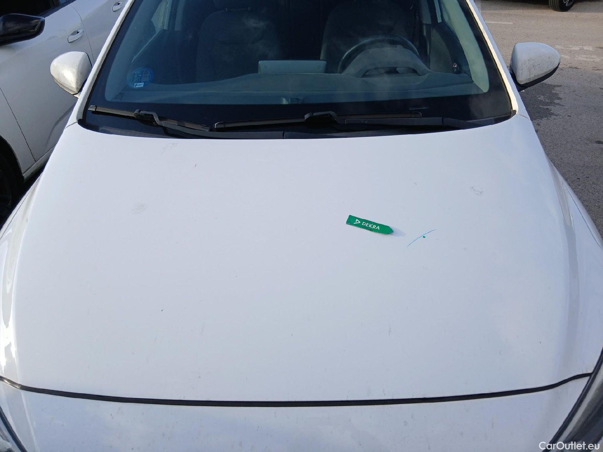  Hyundai   Ioniq HYUNDAI / 2019 / 5P / berlina con portón 1.6 GDI HEV Klass DCT #9