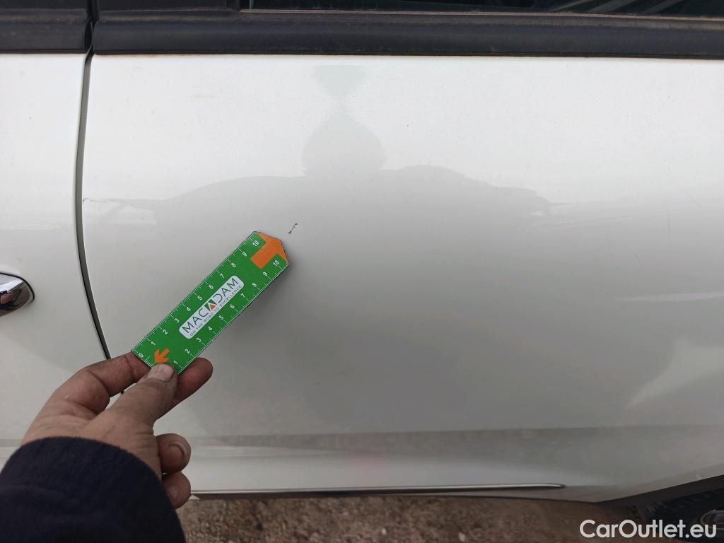  KIA  Niro KIA  / 2019 / 5P / crossover 1.6 GDi PHEV 104kW (141CV) Drive #22