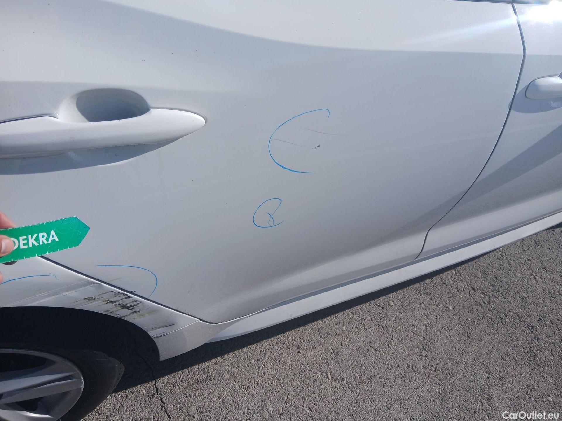  Toyota  Corolla TOYOTA  1.8 125H ACTIVE TECH E-CVT (AC3) #21