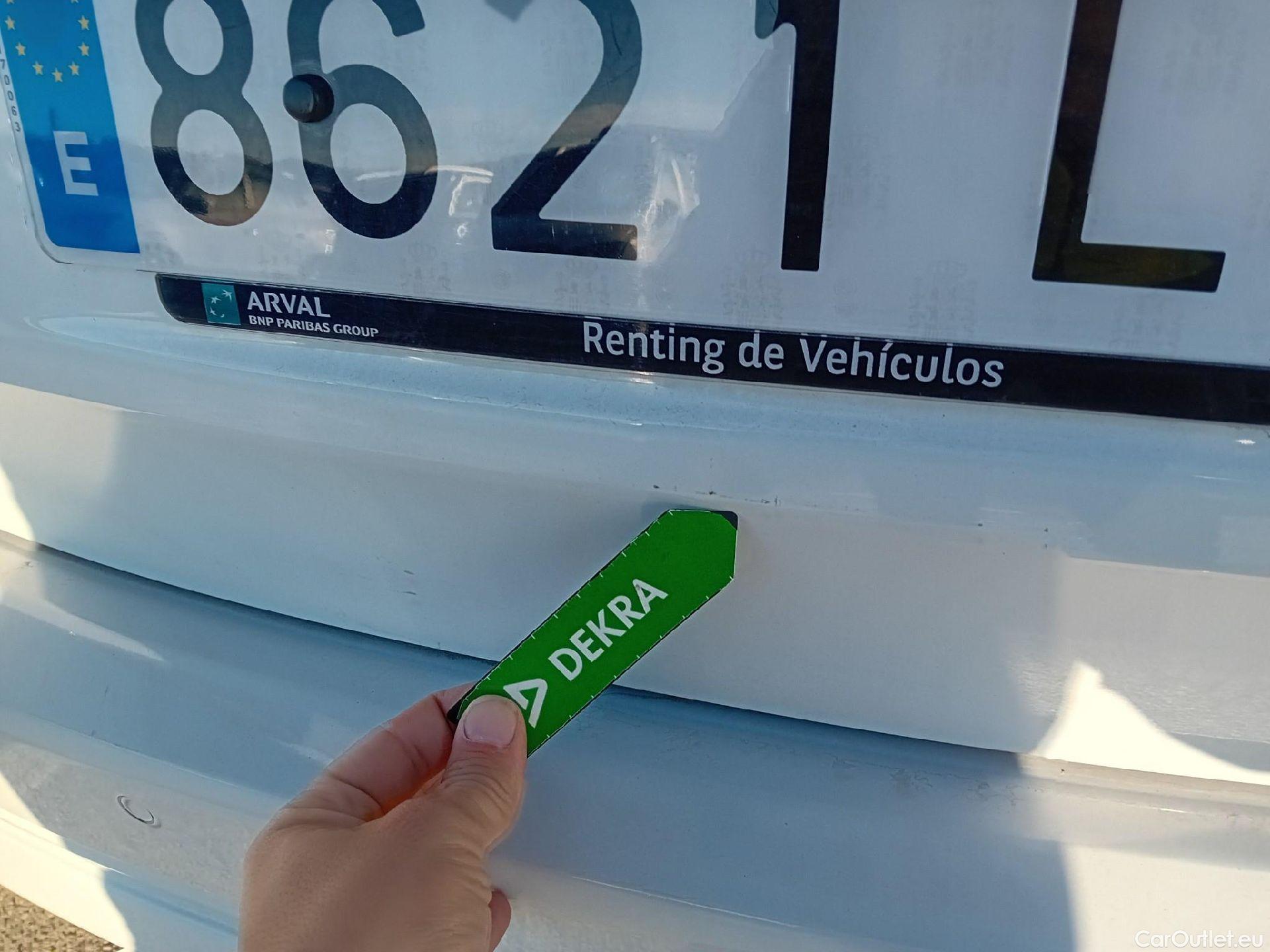  Skoda  Octavia SKODA  / 2020 / 5P / familiar Combi 1.0 TSI 81kW(110CV) DSG mHEV Ambi. #17