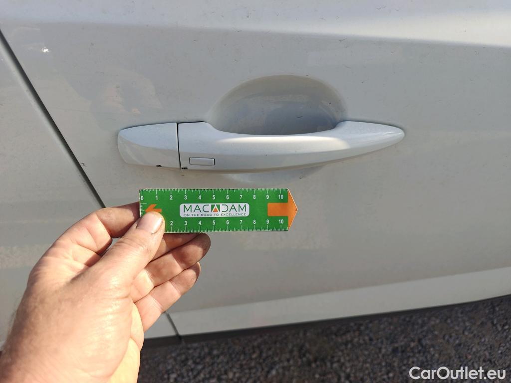  Nissan  Qashqai NISSAN  / 2021 / 5P / todoterreno DIG-T 116kW mHEV Xtronic 4x4 N-Connecta #16