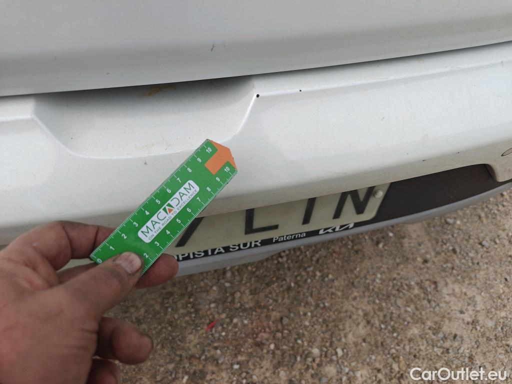  KIA  Niro KIA  / 2019 / 5P / crossover 1.6 GDi PHEV 104kW (141CV) Drive #15