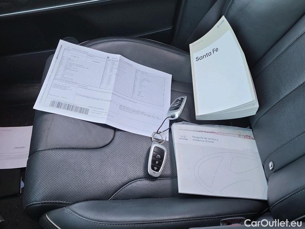  Hyundai  Santa Fe HYUNDAI  / 2021 / 5P / todoterreno 2.2 CRDi Tecno DCT 4x2 #12
