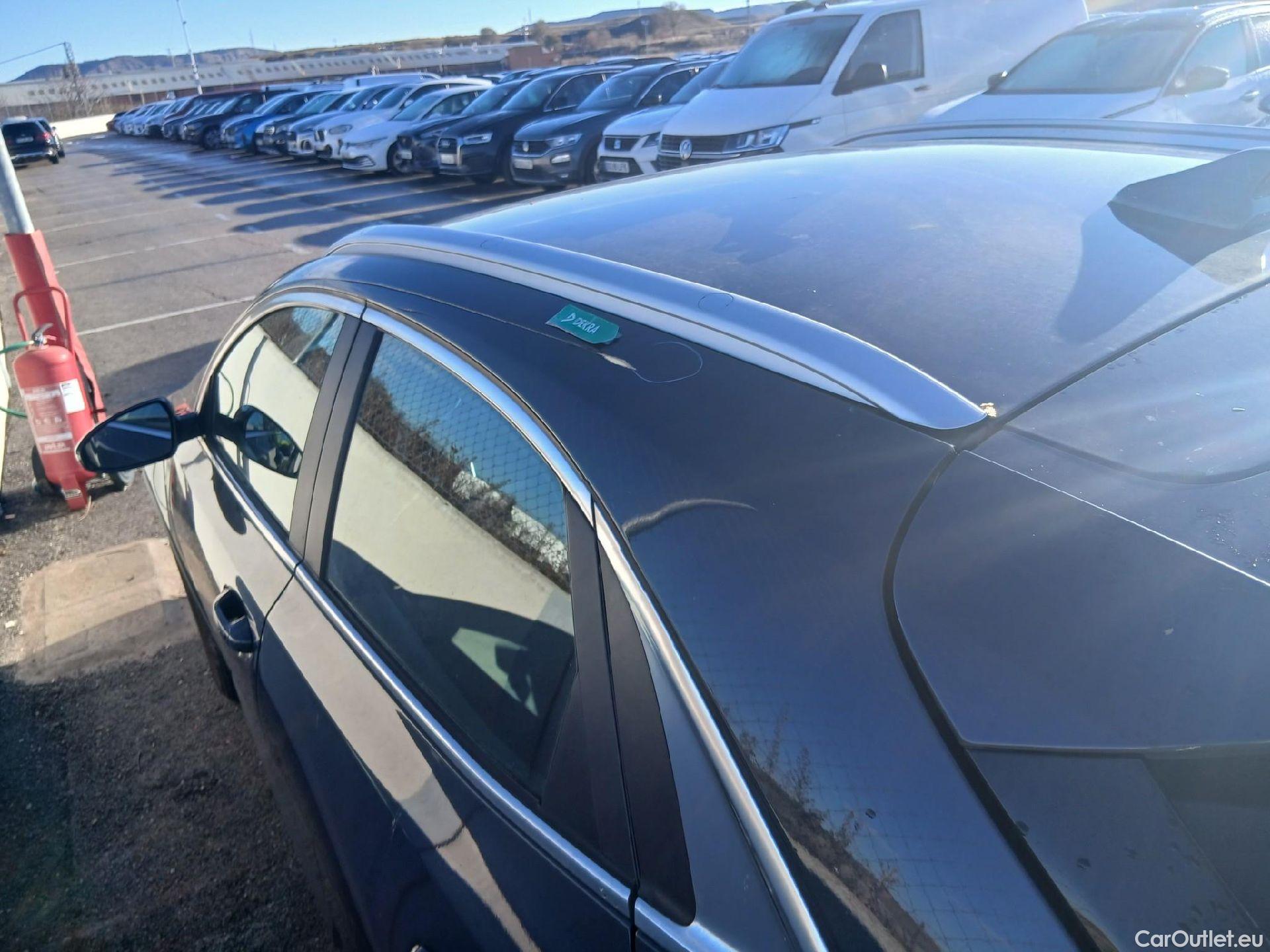  KIA  XCeed KIA  1.6 GDi PHEV 104kW (141CV) eDrive (AC) #22