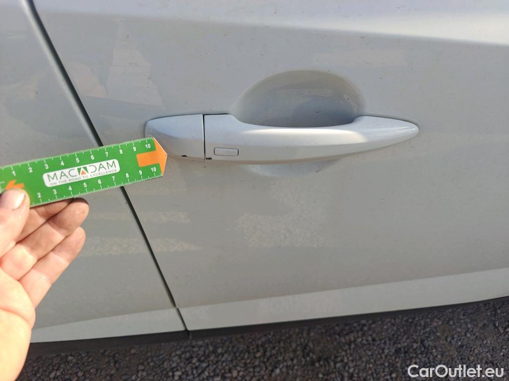  Nissan  Qashqai NISSAN  / 2021 / 5P / todoterreno DIG-T 116kW mHEV Xtronic 4x4 N-Connecta #17