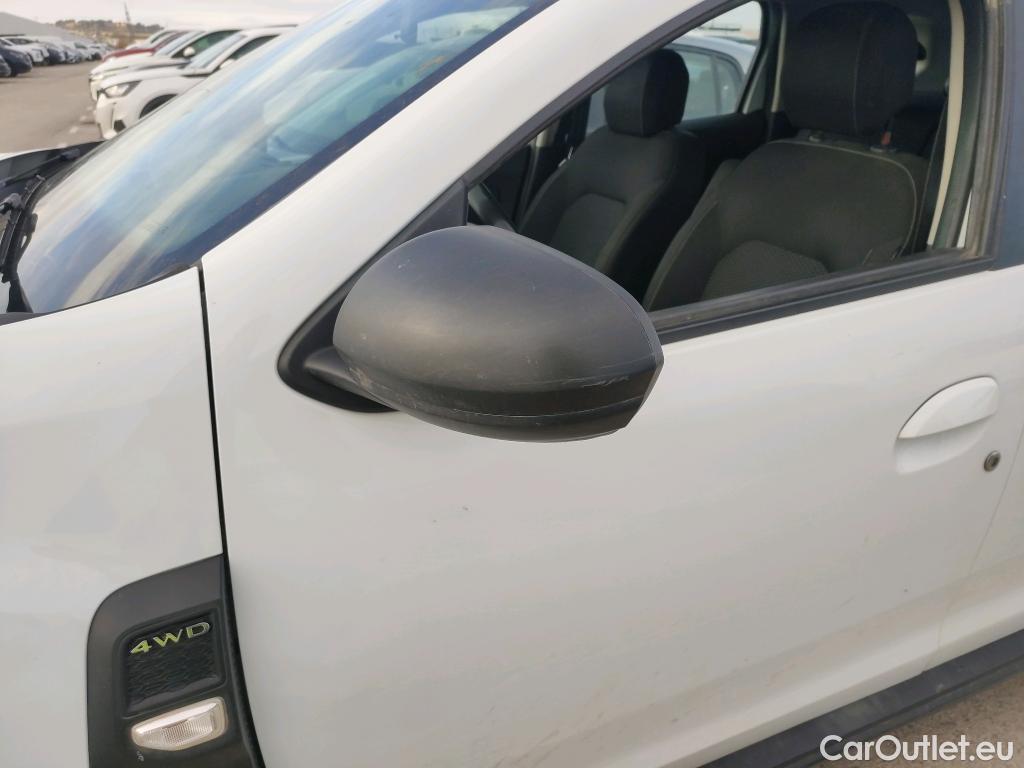  Dacia  Duster DACIA  / 2018 / 5P / todoterreno Comfort Blue dCi 85kW (115CV) 4X4 #45