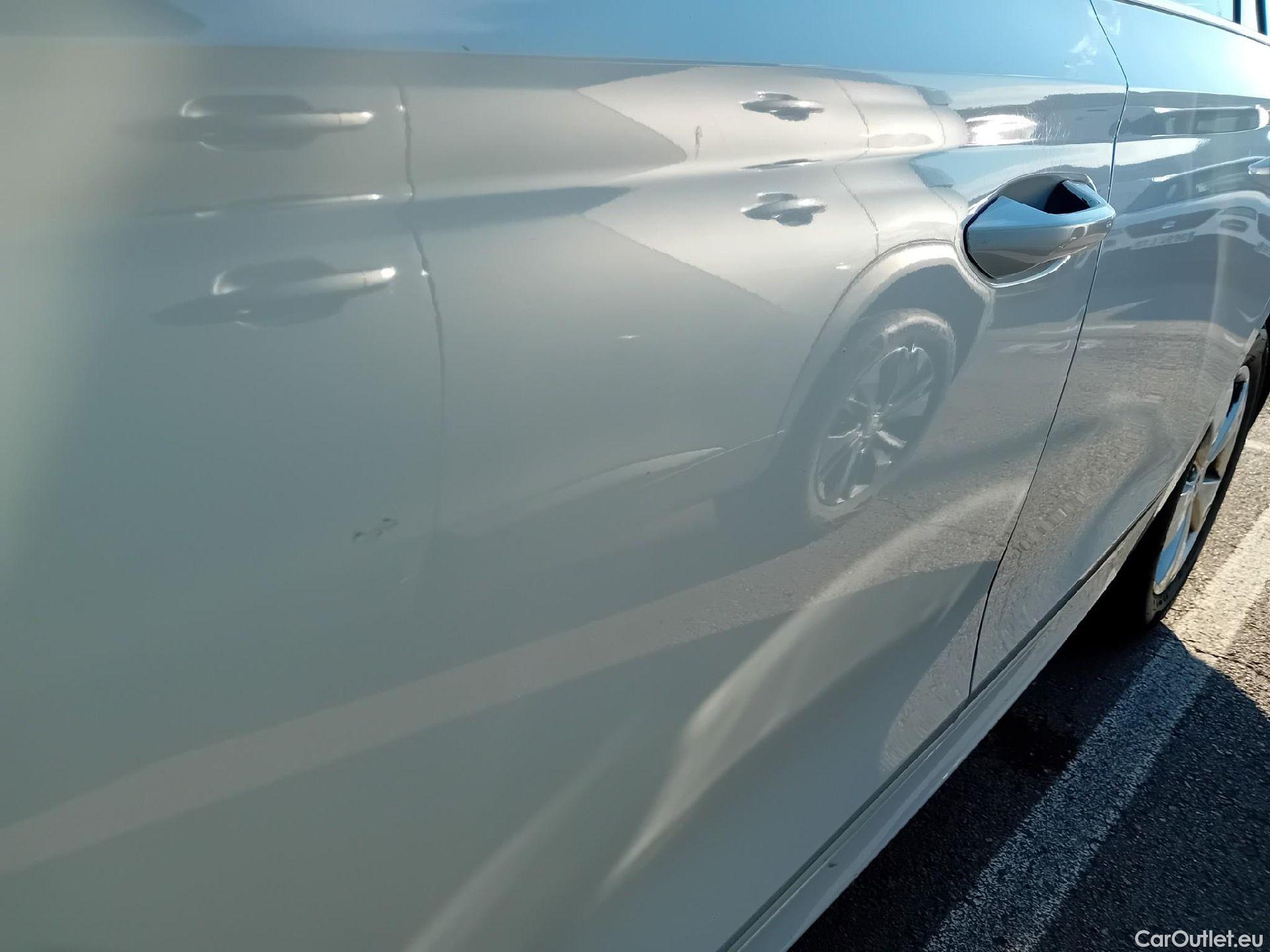  Skoda  Octavia SKODA  / 2020 / 5P / familiar Combi 1.0 TSI 81kW(110CV) DSG mHEV Ambi. #8