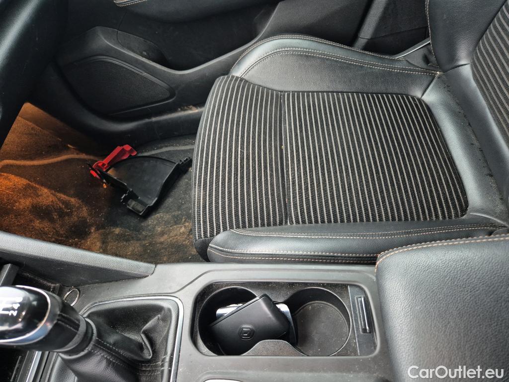  Renault  TALISMAN  RENAULT 5p 1G familiar S.T. Zen Energy dCi 96kW (130CV) #16