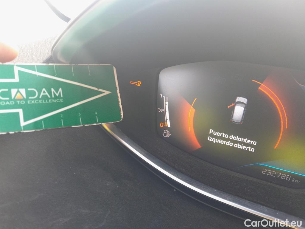  Peugeot  3008 PEUGEOT  / 2020 / 5P / todoterreno 1.5 BlueHDi 96kW (130CV) S&S Active Pack #26