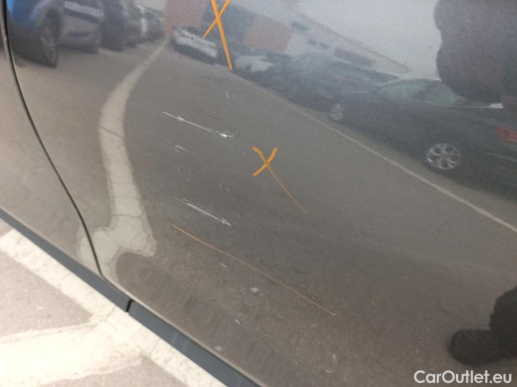  Bmw  X1 BMW  sDrive18i #4