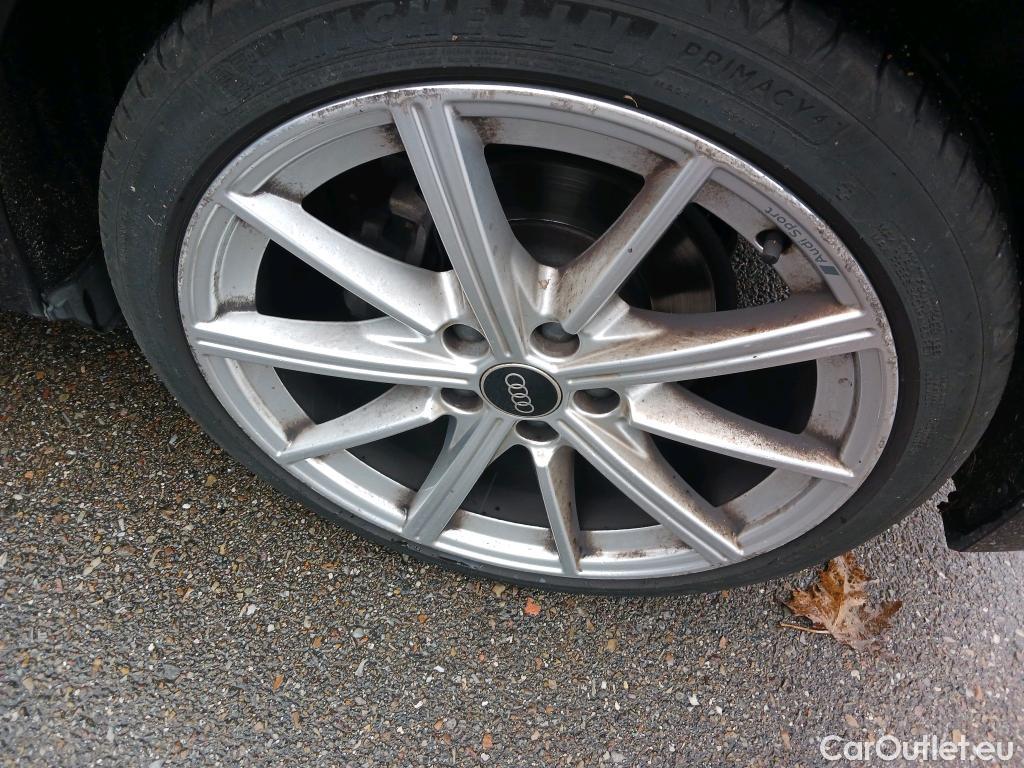  Audi  A3 AUDI  / 2020 / 5P / berlina con portón Sportback S line 35 TDI 110kW S tronic #1