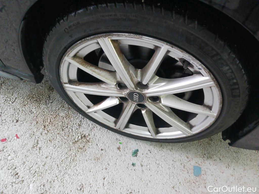  Audi  A3 AUDI  / 2020 / 5P / berlina con portón Sportback S line 35 TDI 110kW S tronic #5