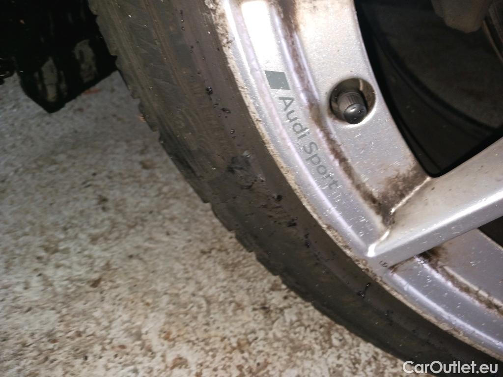  Audi  A3 AUDI  / 2020 / 5P / berlina con portón Sportback S line 35 TDI 110kW S tronic #17