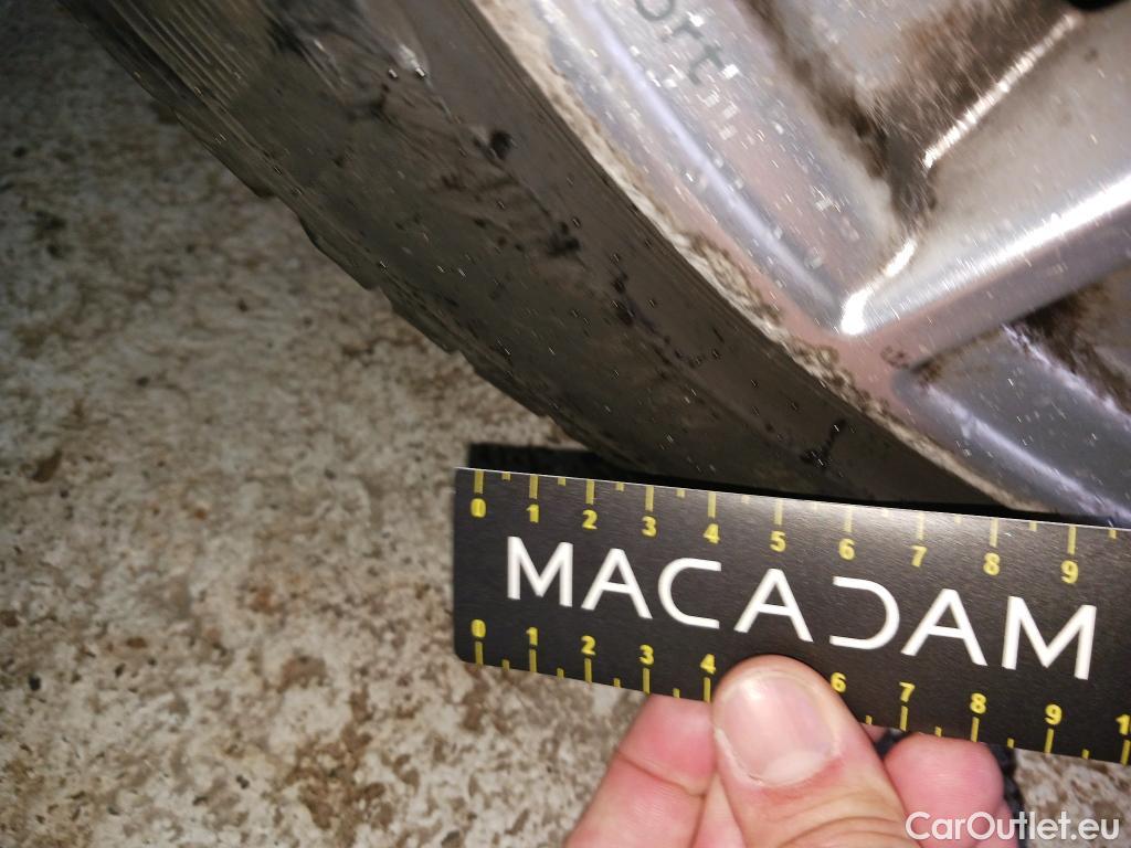  Audi  A3 AUDI  / 2020 / 5P / berlina con portón Sportback S line 35 TDI 110kW S tronic #18