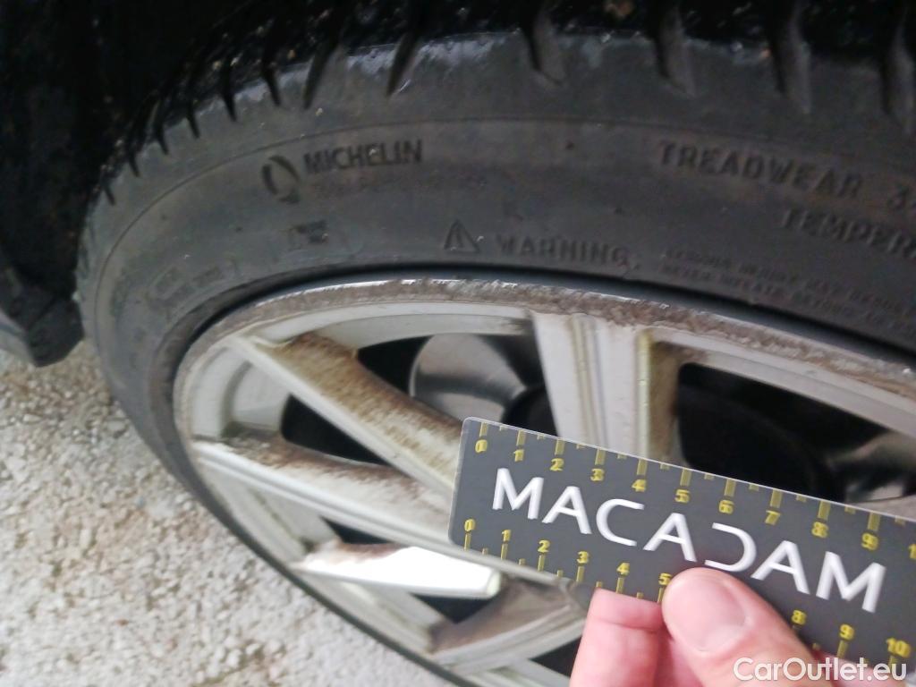  Audi  A3 AUDI  / 2020 / 5P / berlina con portón Sportback S line 35 TDI 110kW S tronic #6