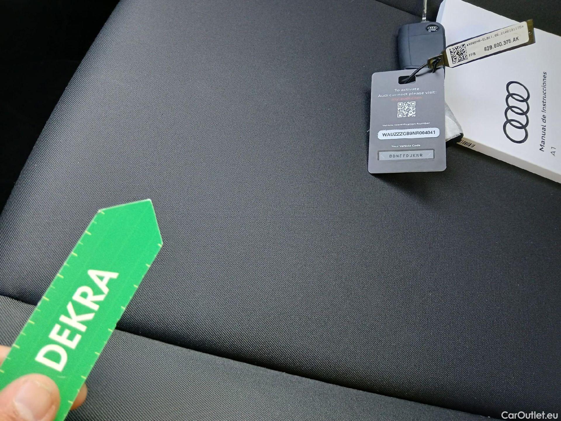  Audi  A1 Sportback AUDI A1 / 2018 / 5P / berlina con portón Sportback Advanced 25 TFSI 70kW (95CV) #2