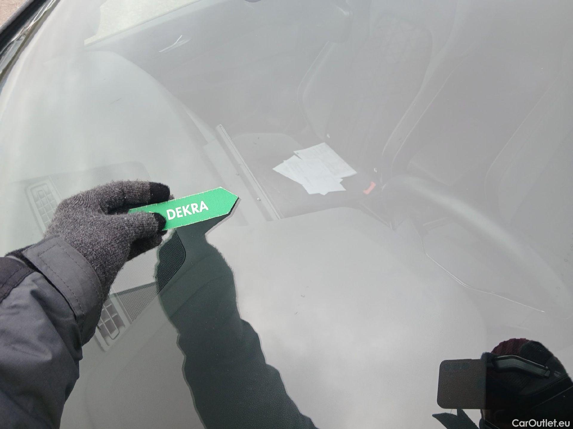  Volkswagen  Golf  VOLKSWAGEN / 2020 / 5P / berlina con portón R-Line 2.0 TDI 110kW (150CV) DSG #2