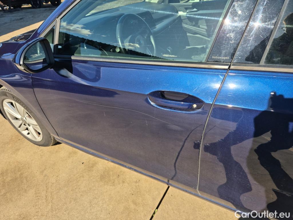  Volkswagen  Golf  VOLKSWAGEN / 2020 / 5P / berlina con portón Life 2.0 TDI 85kW (115CV) #3