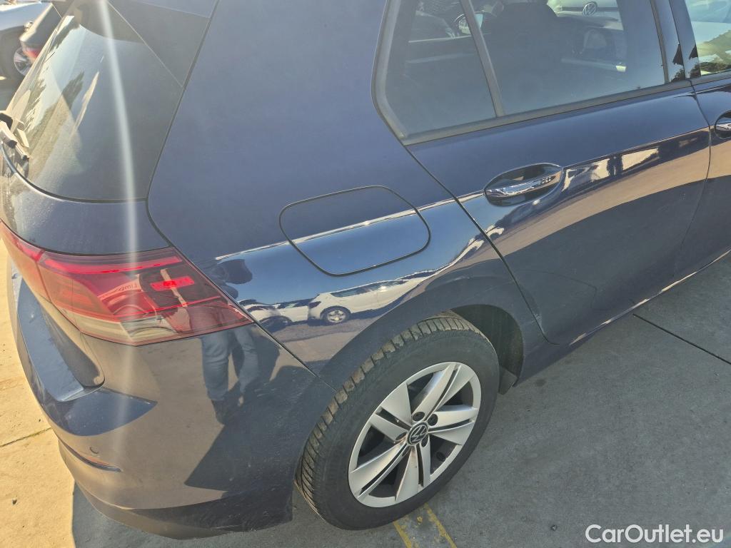  Volkswagen  Golf  VOLKSWAGEN / 2020 / 5P / berlina con portón Life 2.0 TDI 85kW (115CV) #1