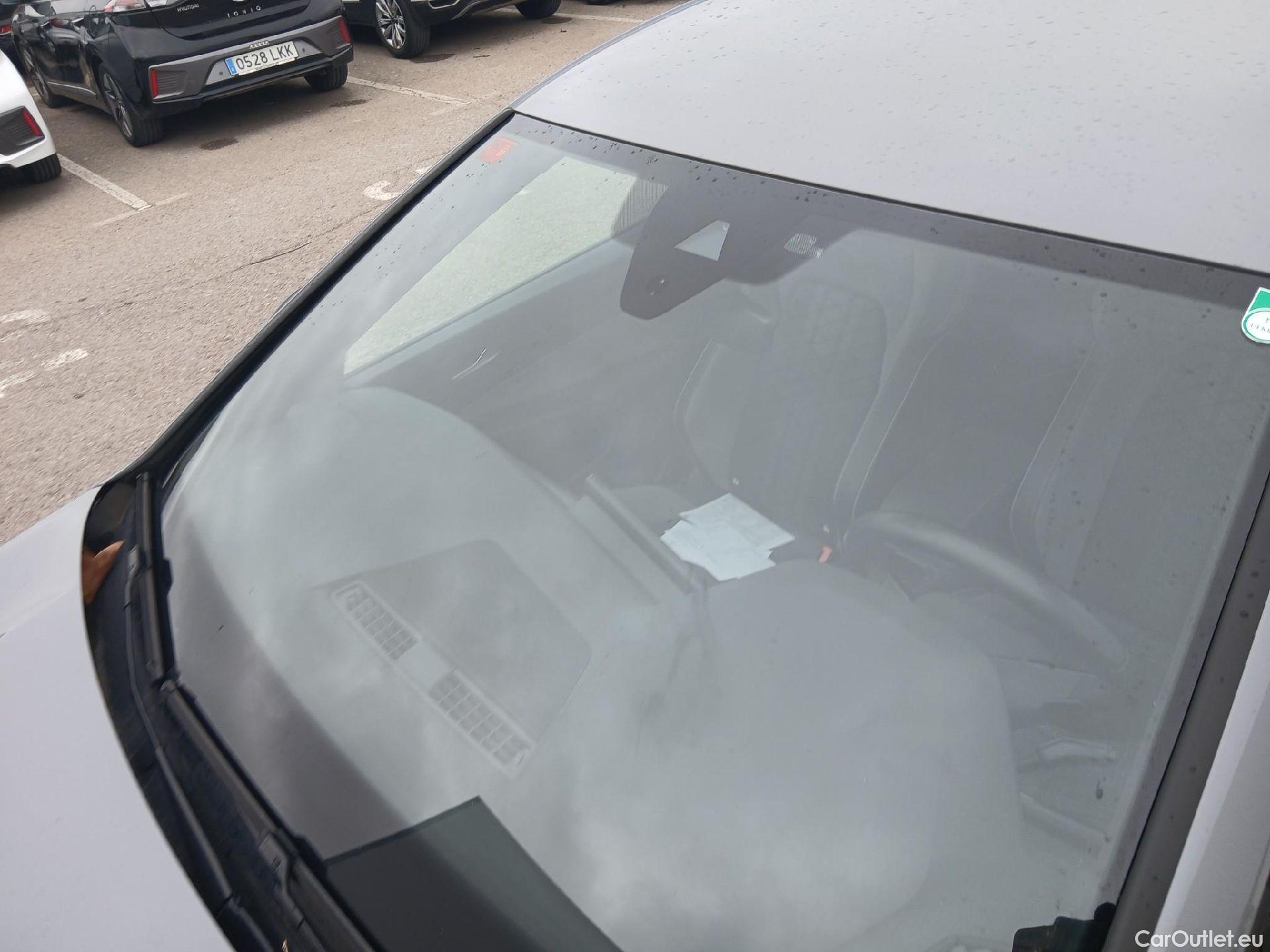  Volkswagen  Golf  VOLKSWAGEN / 2020 / 5P / berlina con portón R-Line 2.0 TDI 110kW (150CV) DSG #1